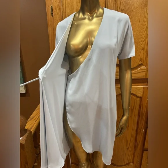 Babaton Soft Blue Blouse - Picture 7 of 11